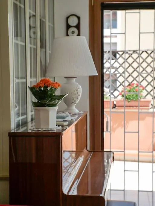 Apartment Chic And Spacious Rome Penthouse